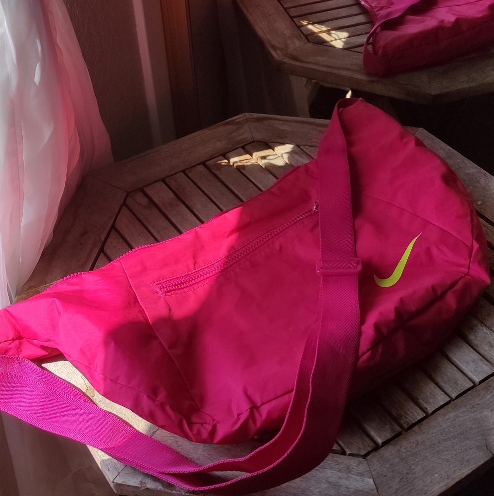 Bright Nike pink cool bag